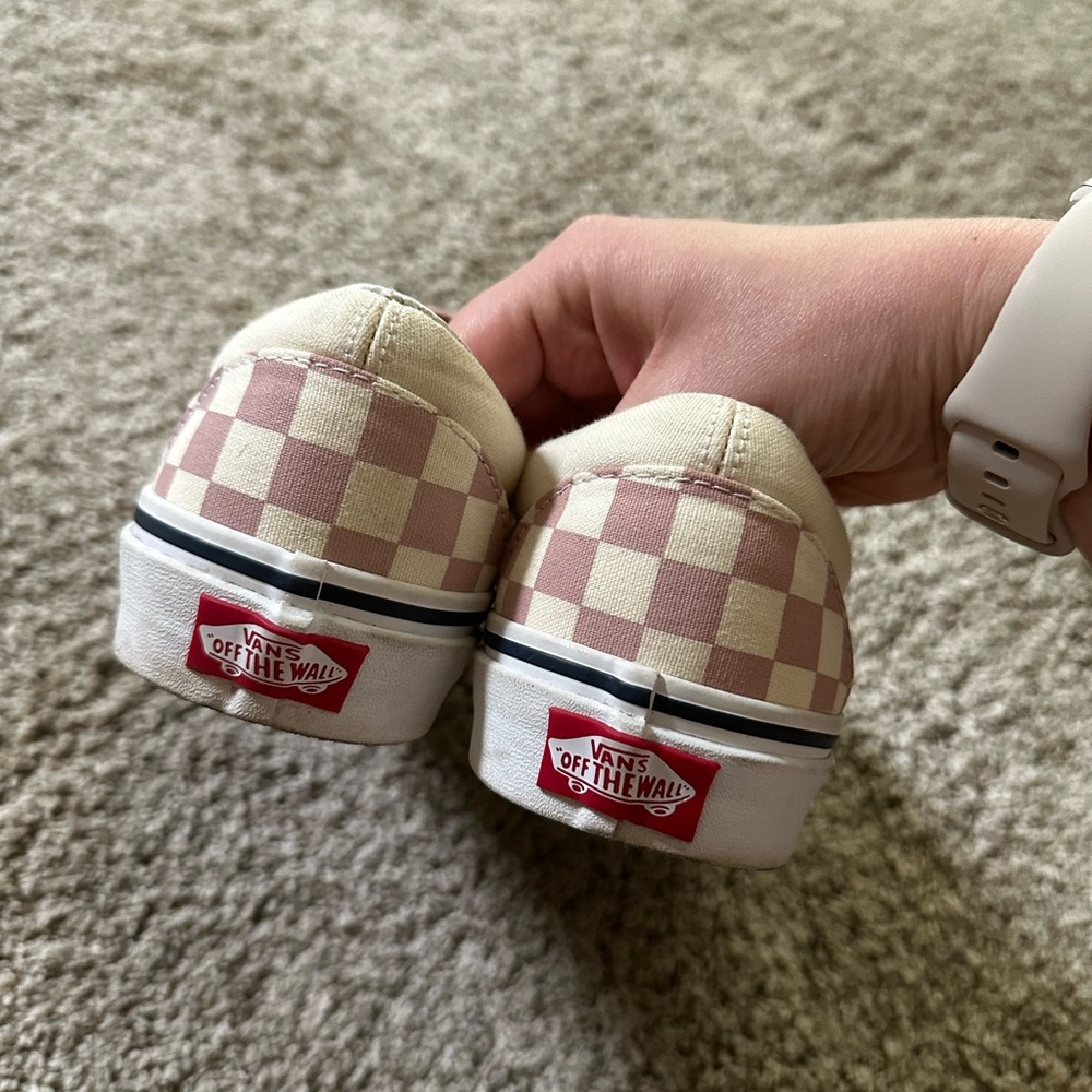 Women’s size 8 Pink Vans